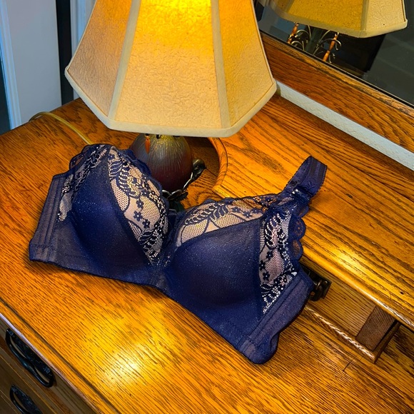28A Women’s Bra Petite Fit Sexy Style No Underwire Navy Satin & Lace - Picture 16 of 16